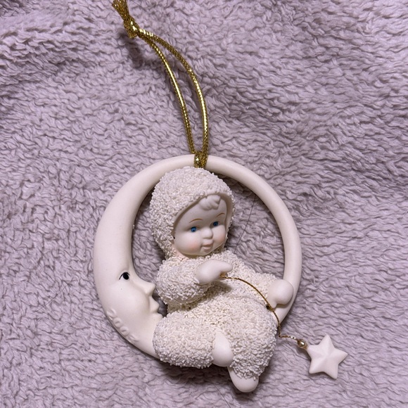 Dept 56…Snow Babies…Baby Sitting on a Moon Holding a Star Ornament… No Box - Picture 1 of 3